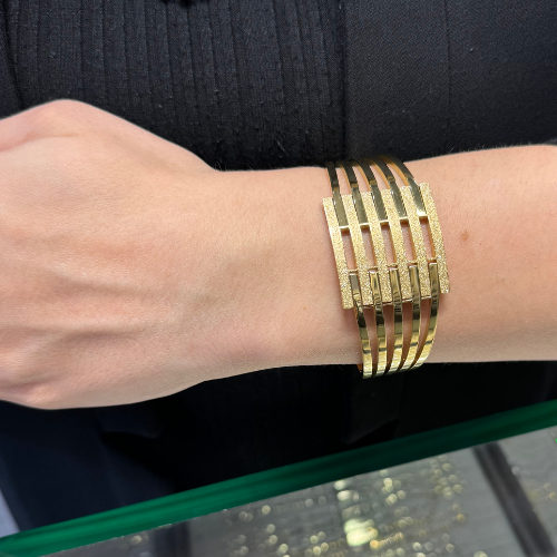 Mila Çelik Taşlı 6 Sıra Kaburga Gold Kelepçe