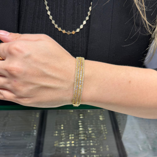 Mila Özel Zirkon Çift Sıra Düz Taşlı Gold Kelepçe