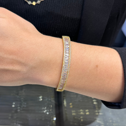 Mila Özel Zirkon Serisi Baget Taşlı Gold Kelepçe