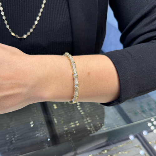 Mila Özel Zirkon Kemik Model Gold Kelepçe