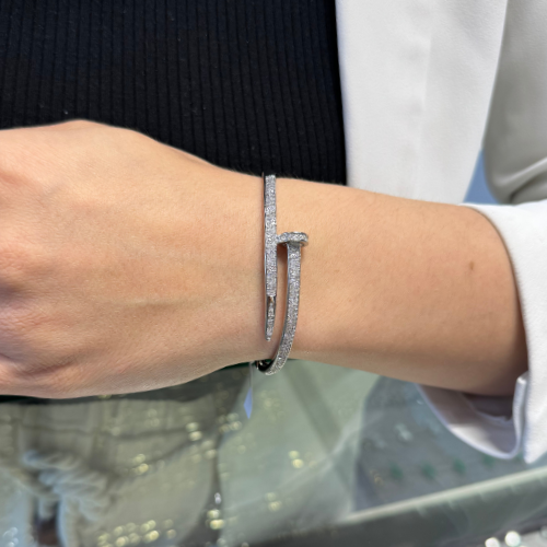 Mila Özel Zirkon Taşlı Silver Rengi Çivi Kelepçe