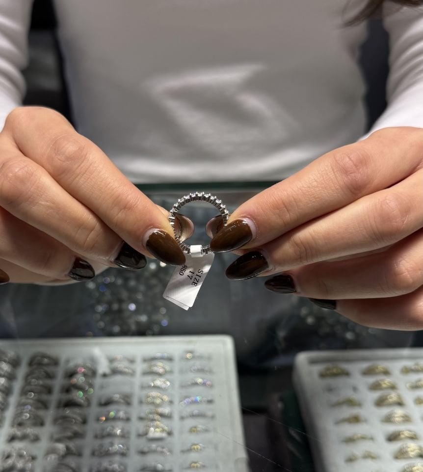 Mila Pırlanta Model 4mm Oval Taş Tamtur Yüzük