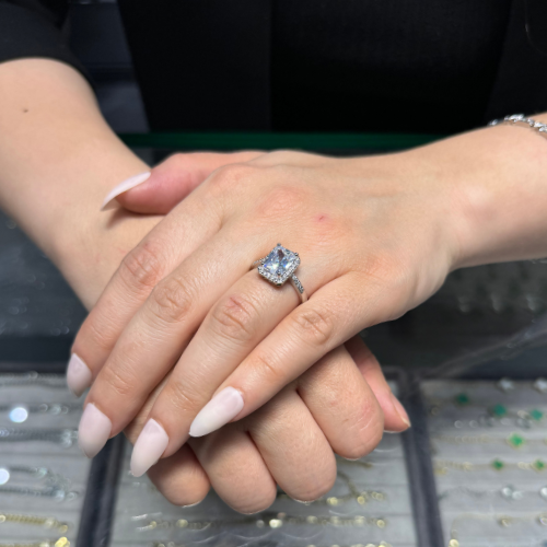 Mila Silver Renk Ortası Tüm Taş Baget Yüzük