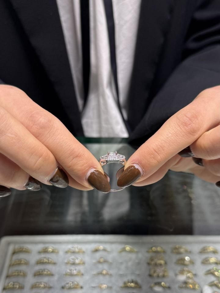 Mila Pırlanta Model Baget Yüzük