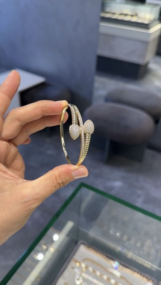 Mila 14 Ayar Rengi Çift Damla Taşlı Model Kelepçe